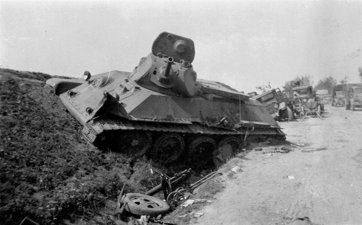 Подбитые советские танки 1941