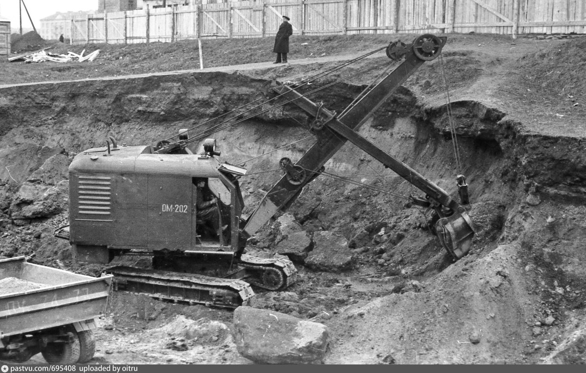 Экскаватор ом-202м