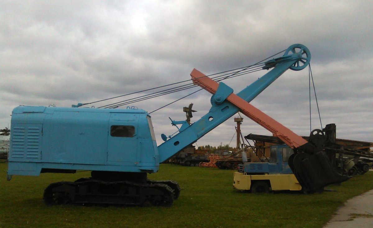 Экскаватор ЭО 10011