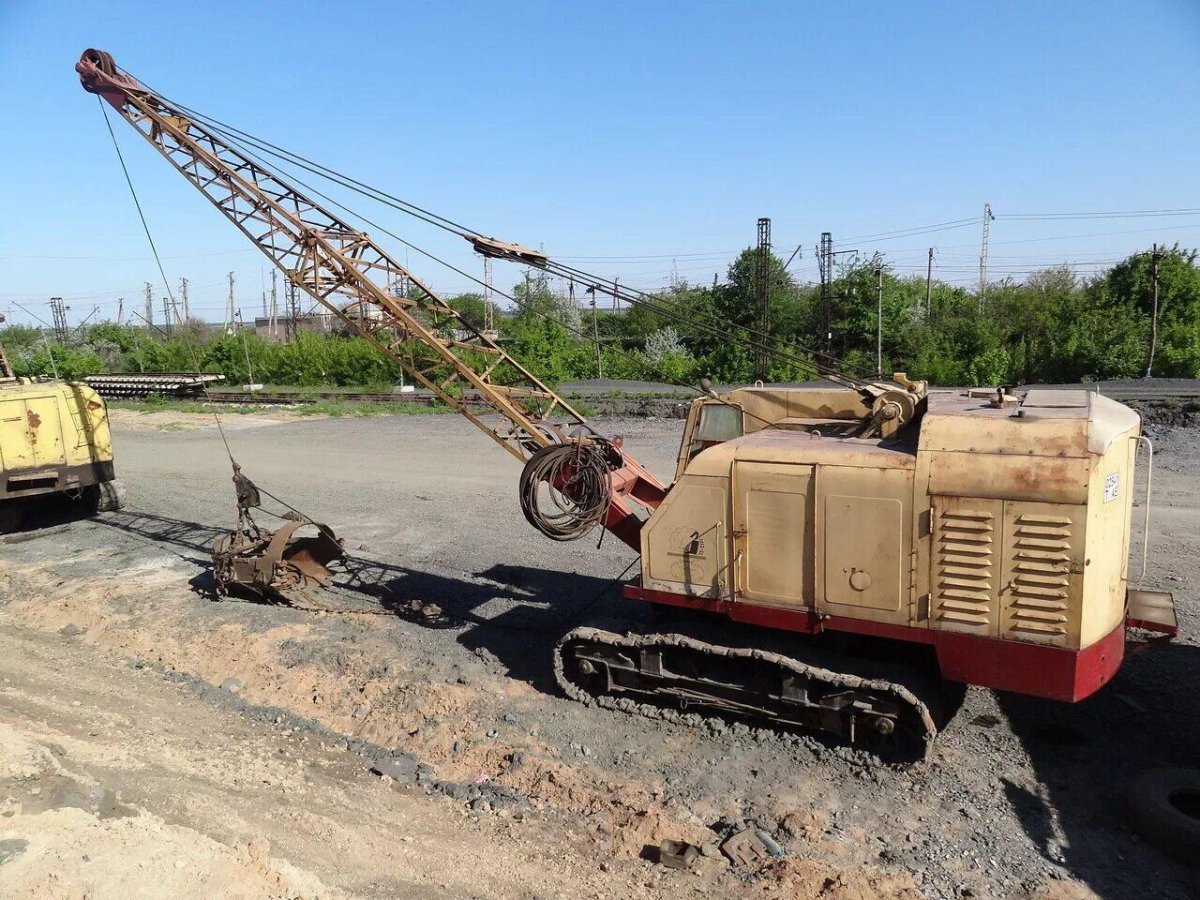 Экскаватор э 5111