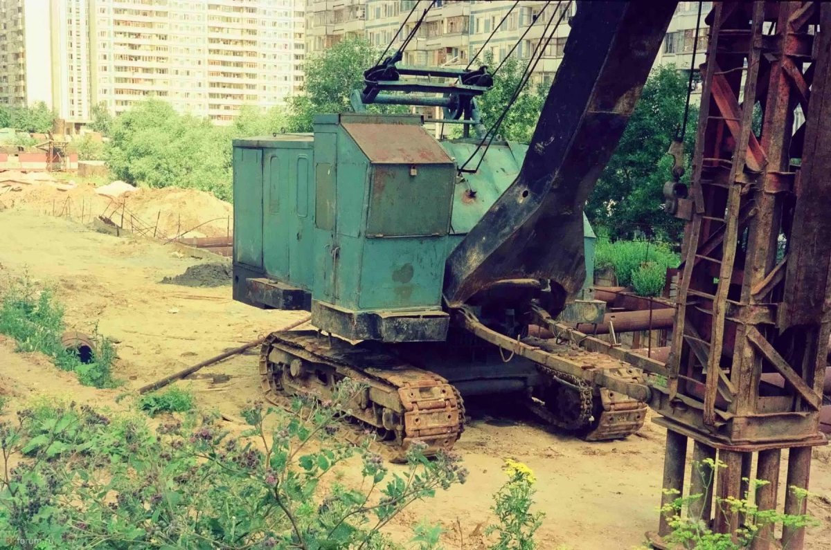 Экскаватор э 1252 б