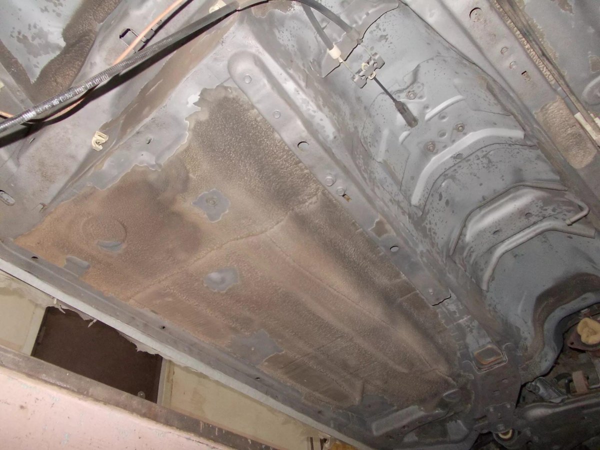 Mazda 3 BK антикор днища