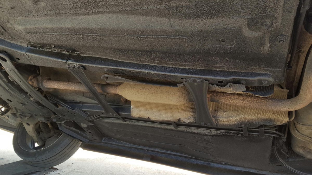 Мазда 3 БК 1.6 днище