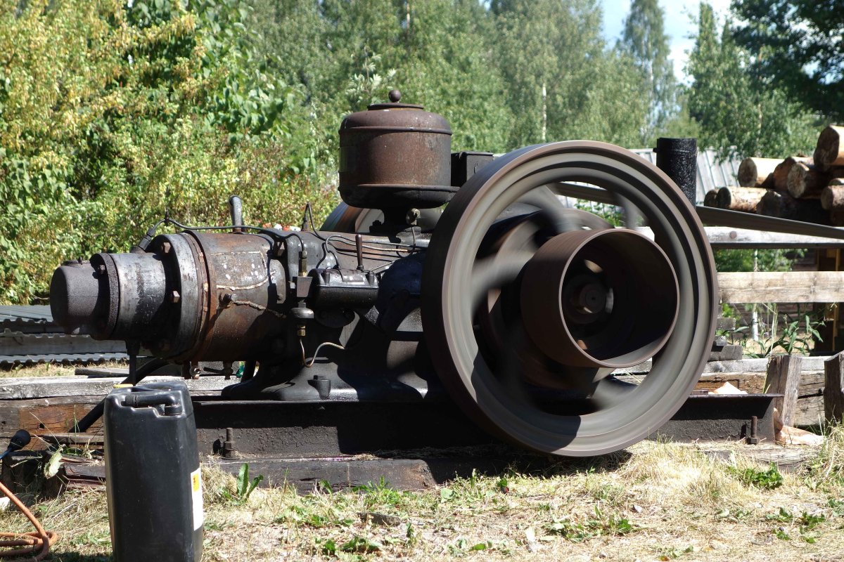 Калоризаторный двигатель Полудизель