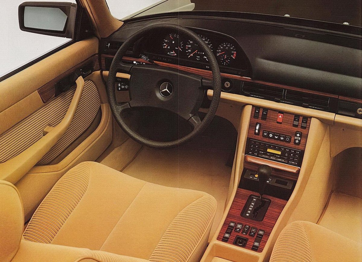 Mercedes Benz s class w126 салон