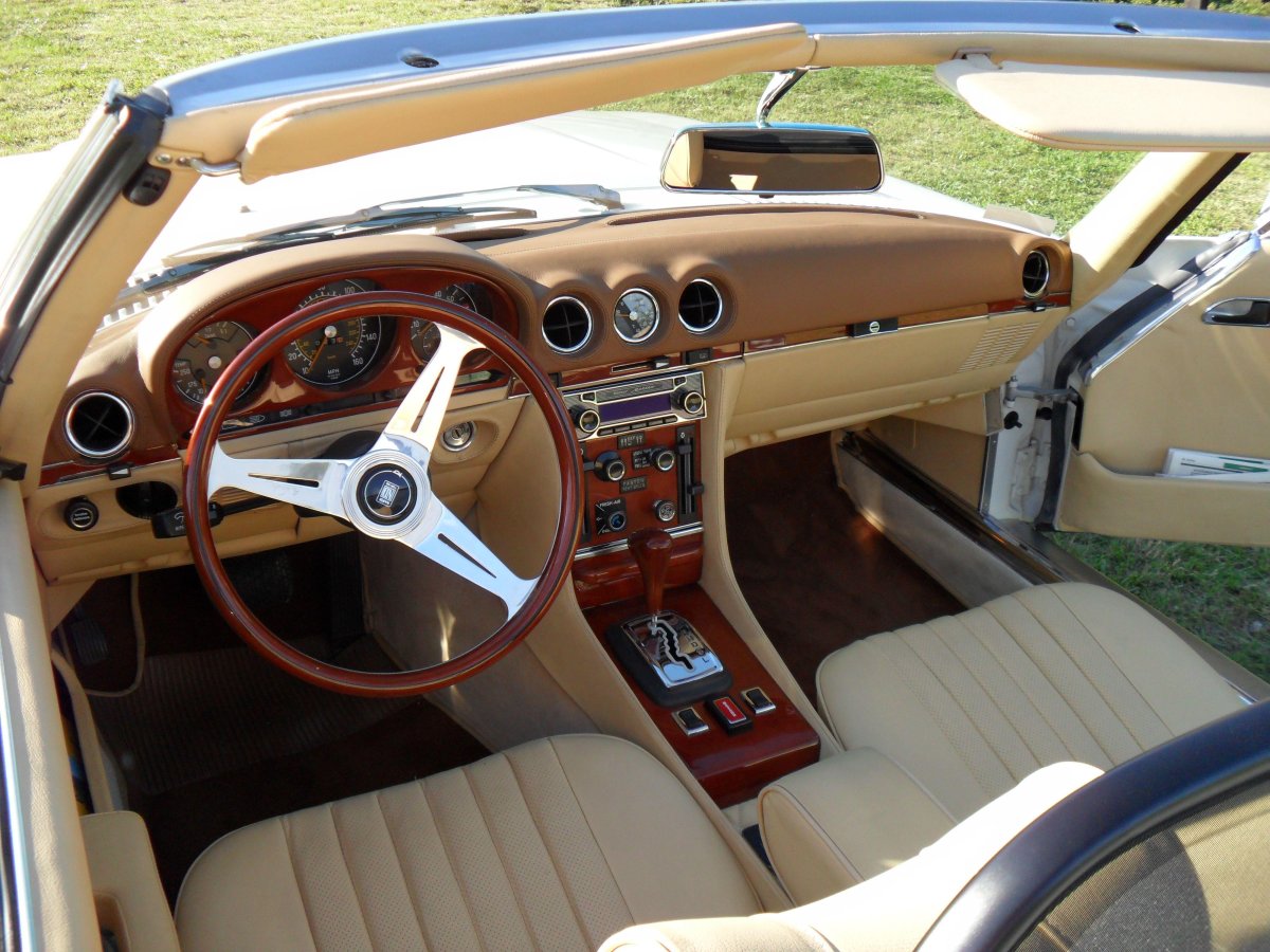 Mercedes w123 салон