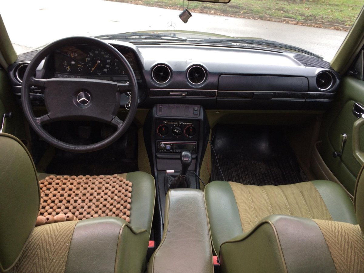 Mercedes-Benz w123 салон