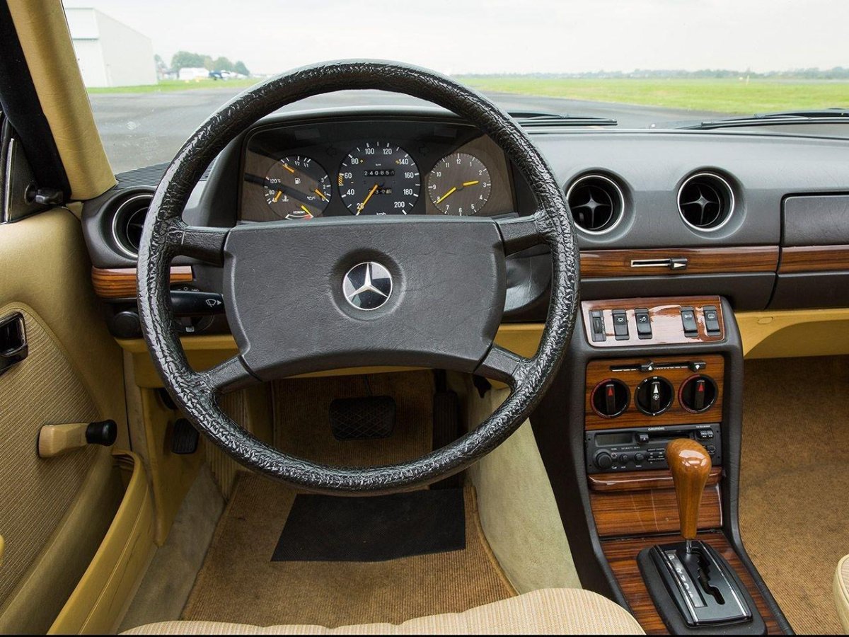 Mercedes-Benz w123 салон