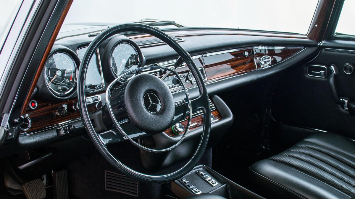 Мерседес 280 se салон