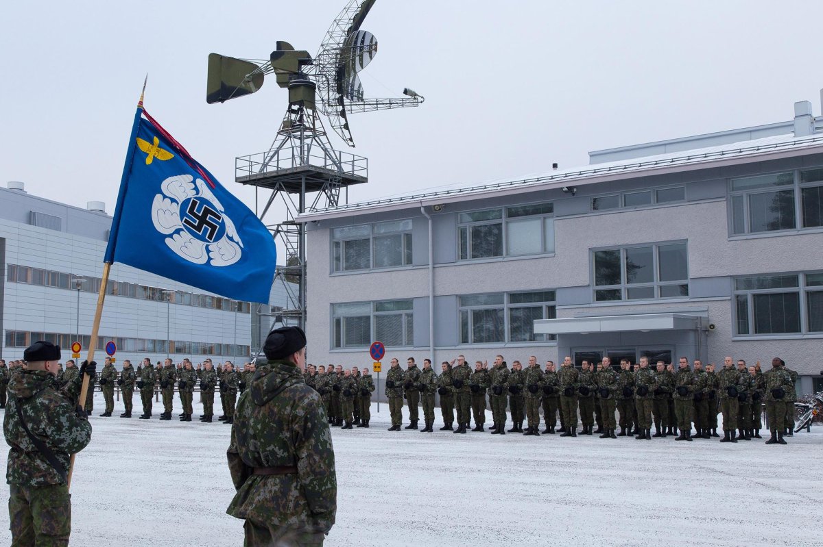 Флаг ВВС Финляндии со свастикой