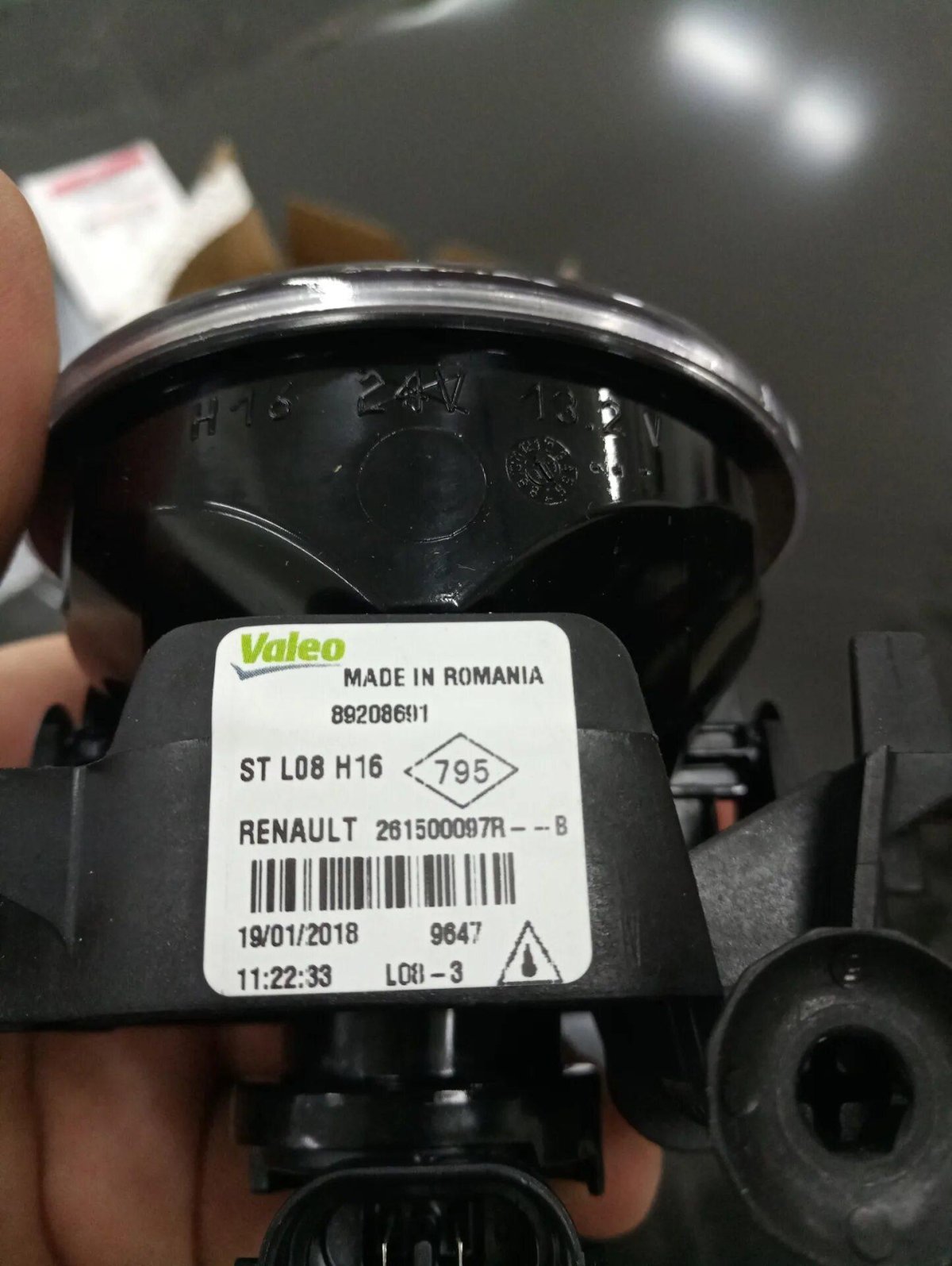 Противотуманки на Рено Флюенс 2014