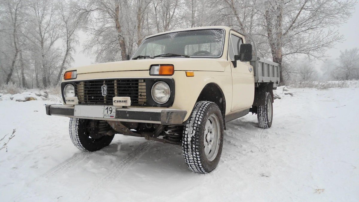 Нива 2302 Бизон