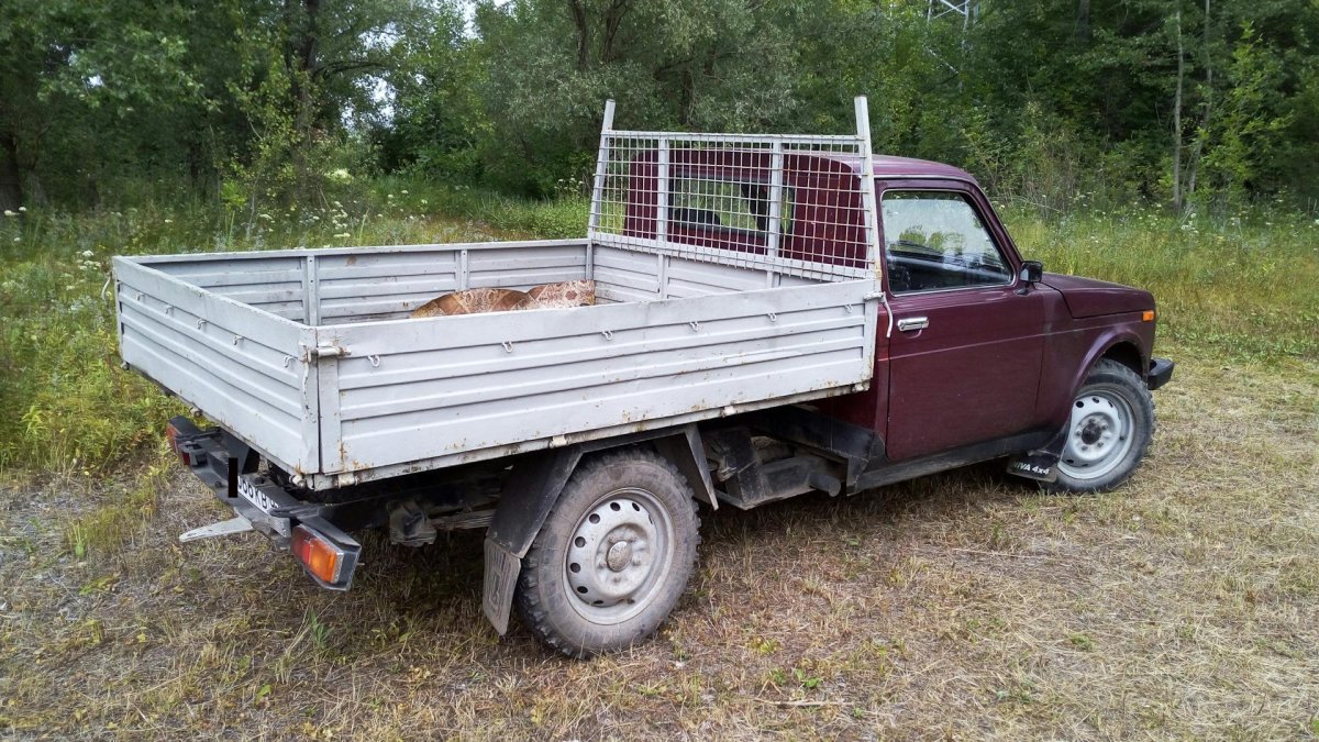 Нива пикап ФВК-2302 "Бизон"