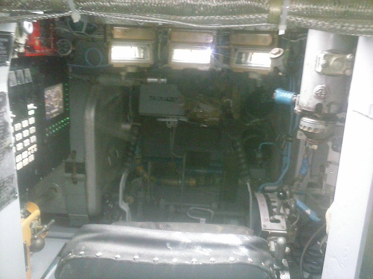 Кабина механика водителя 2с3 Акация