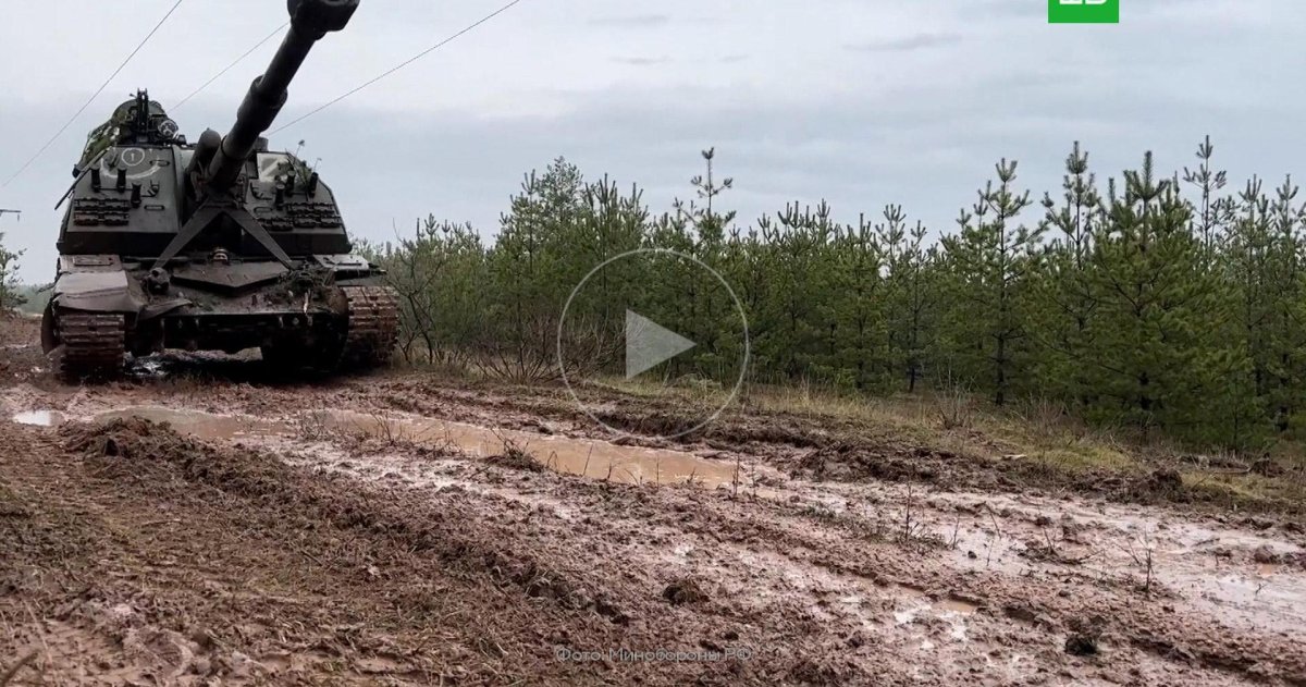 Подбитые гаубицы Мста