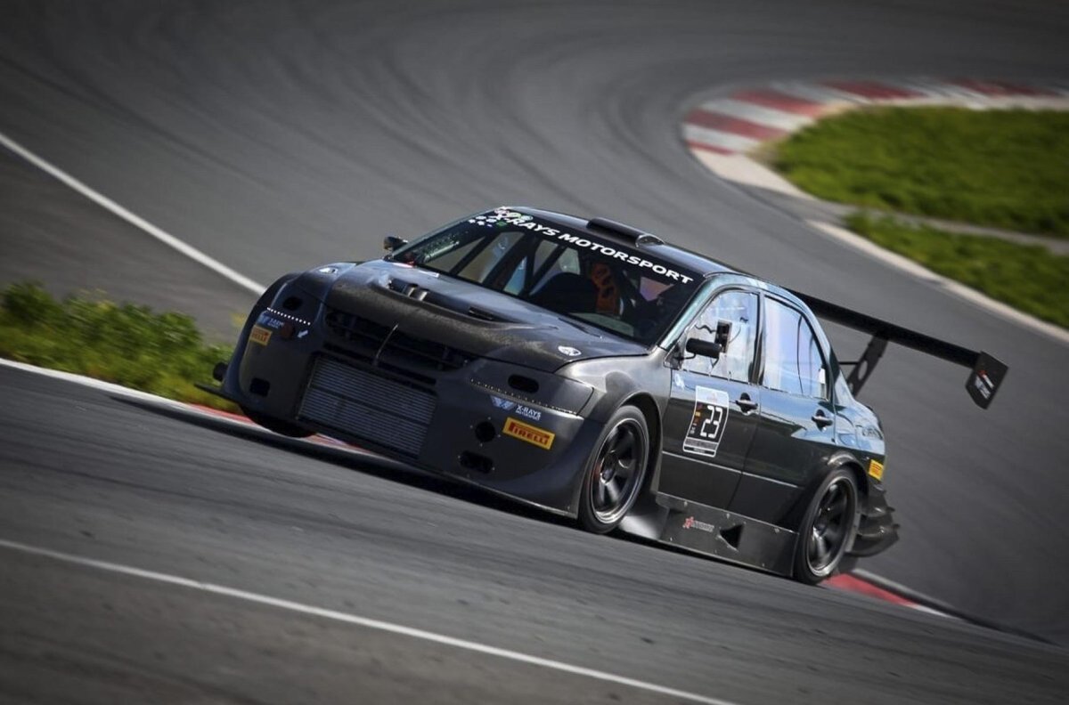 Митсубиси Лансер гоночная