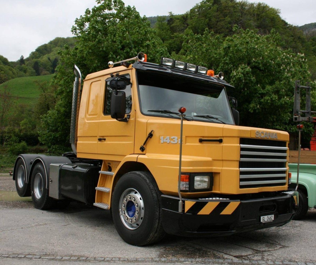 Scania t143h