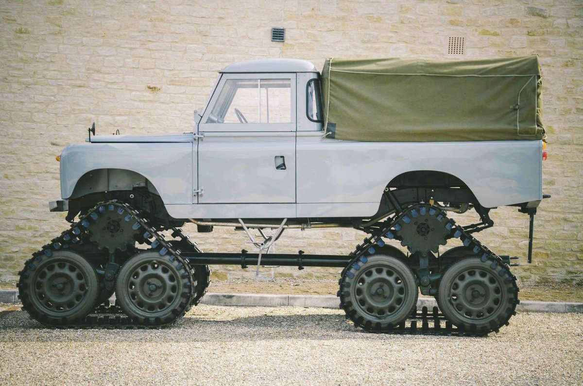 Ленд Ровер вездеход