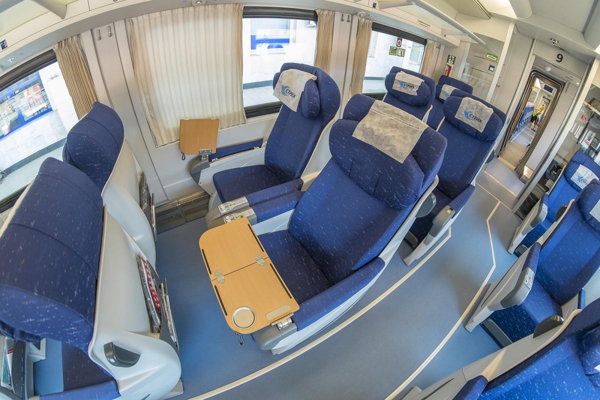 Сидячий вагон 741а