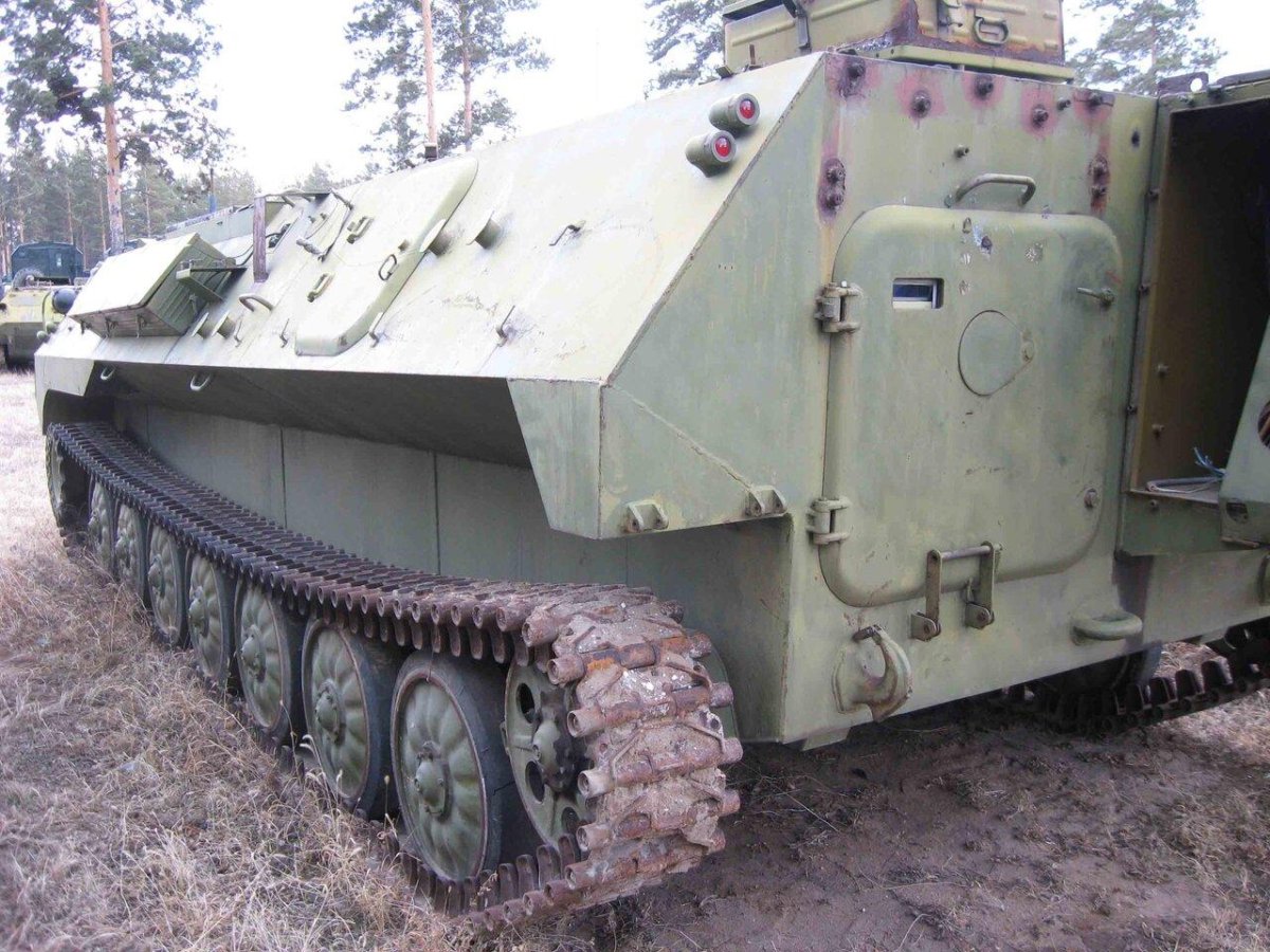 МТЛБ спереди