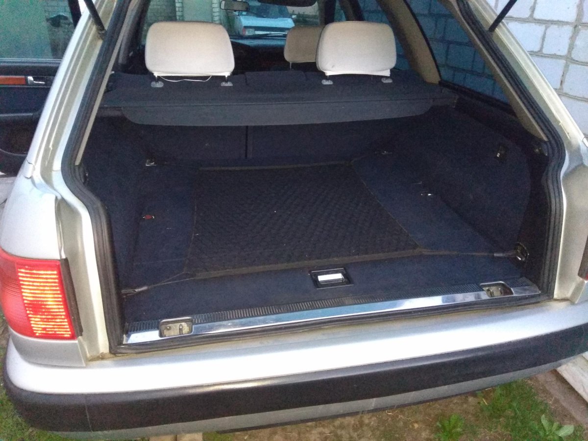 Ауди 100 с4 Авант багажник