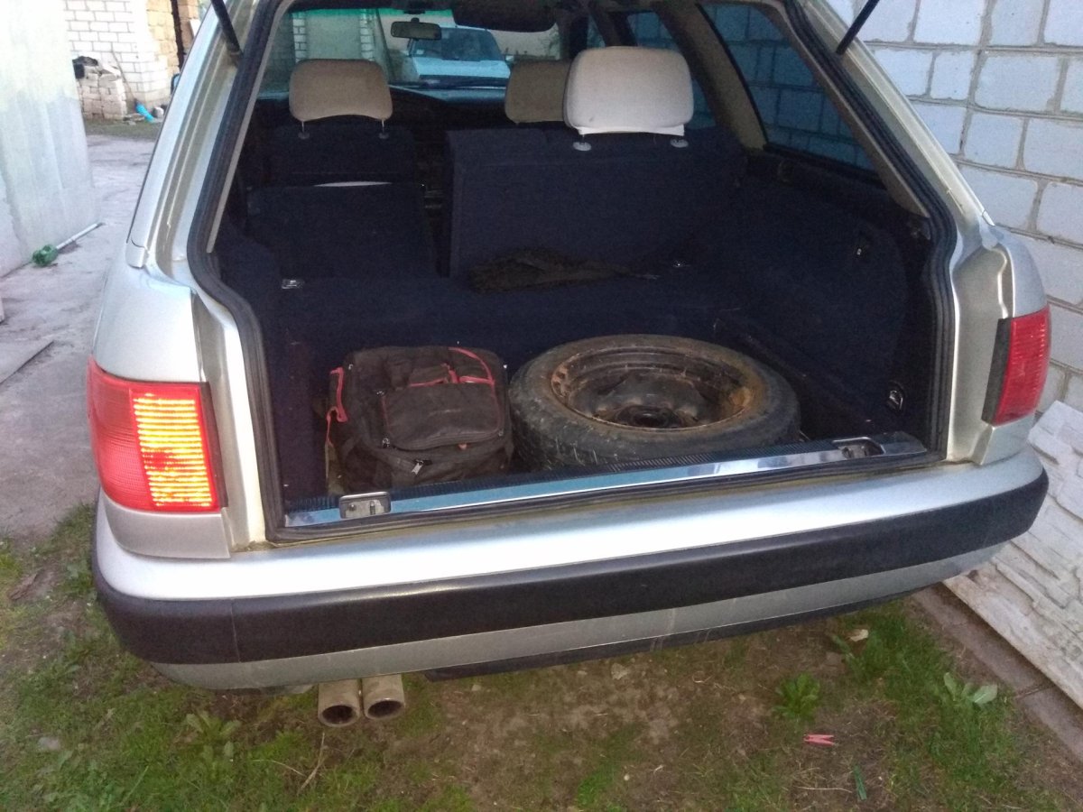 Audi 100 c4 avant багажник