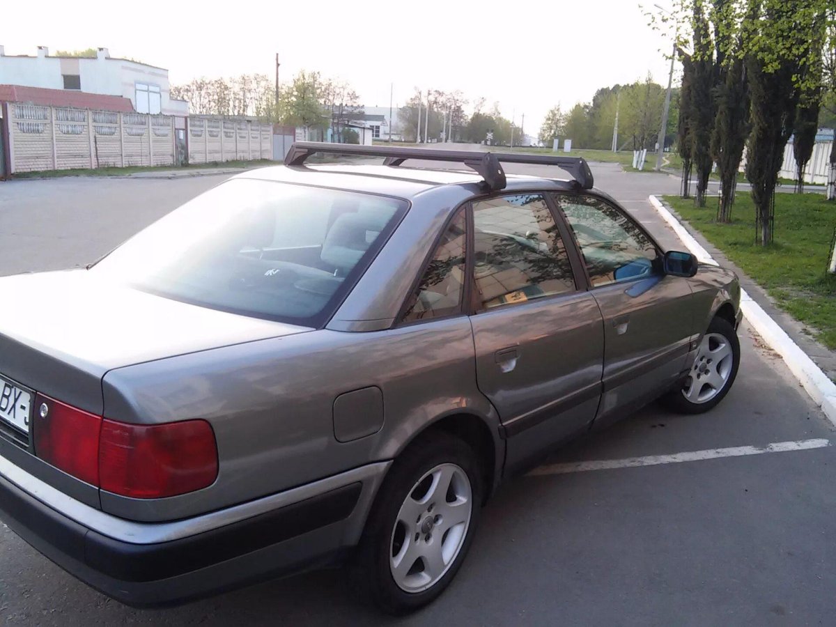 Багажник Ауди 100 с4