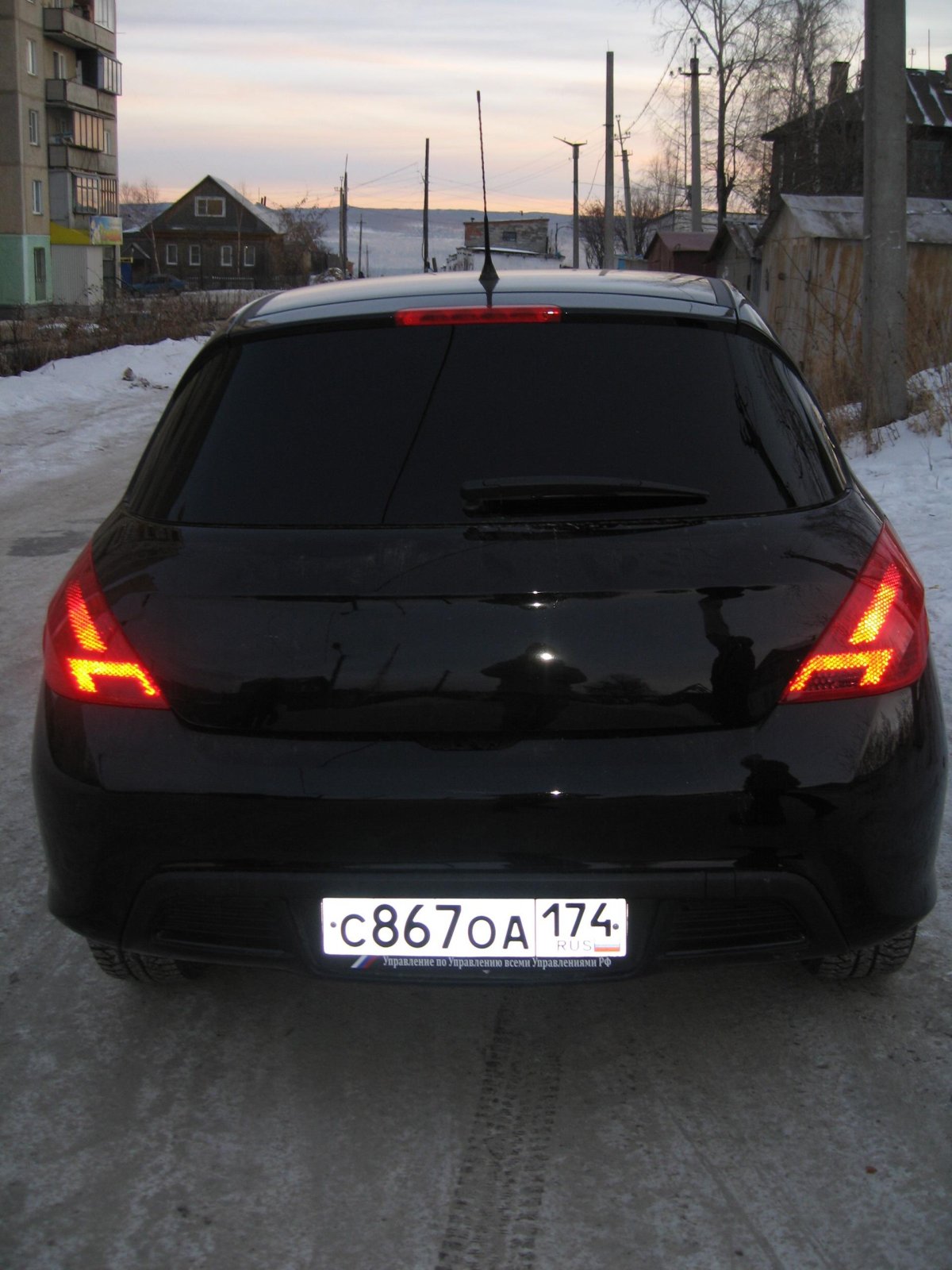 Пежо 308 тонировка задних фар