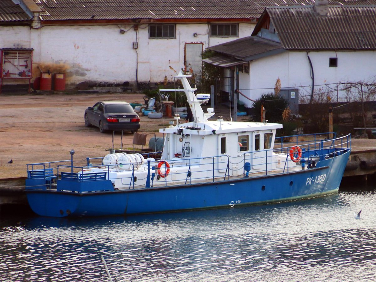 Рейдовый катер "РК-500"