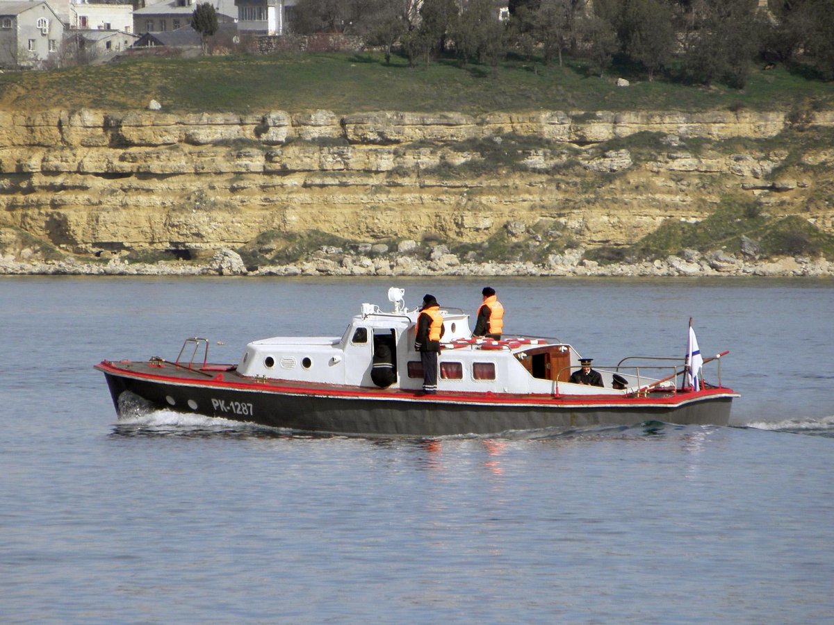 Рейдовый катер РК-369