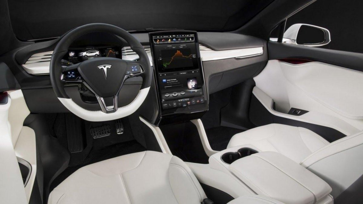 Tesla model x салон