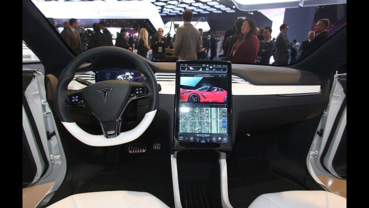 Tesla кроссовер model x