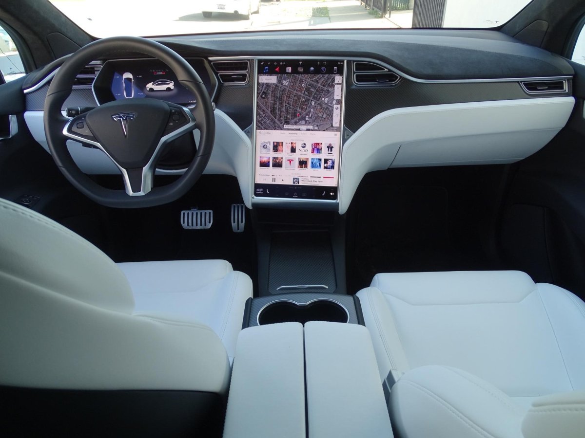 Tesla model x p100d