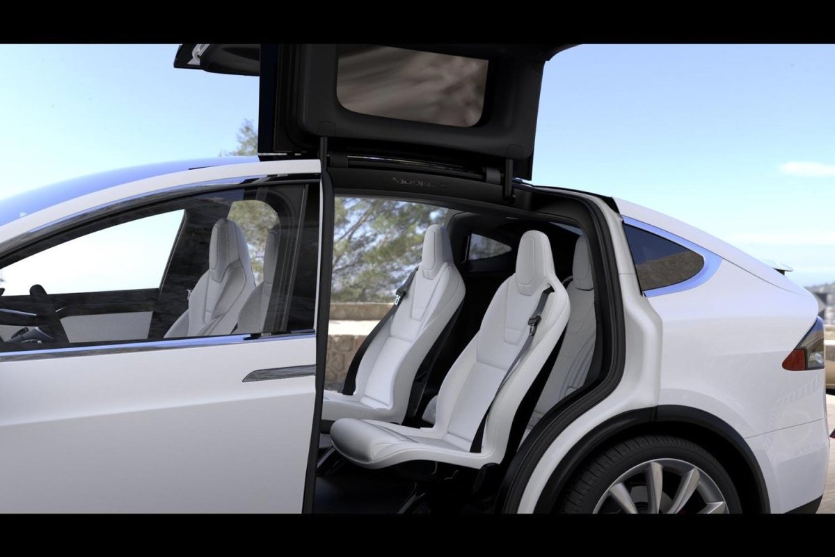 Tesla model x салон внутри