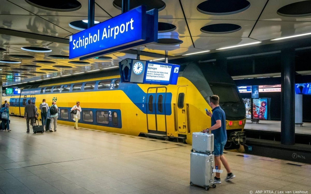 Аэропорт Нидерландов Схипхол