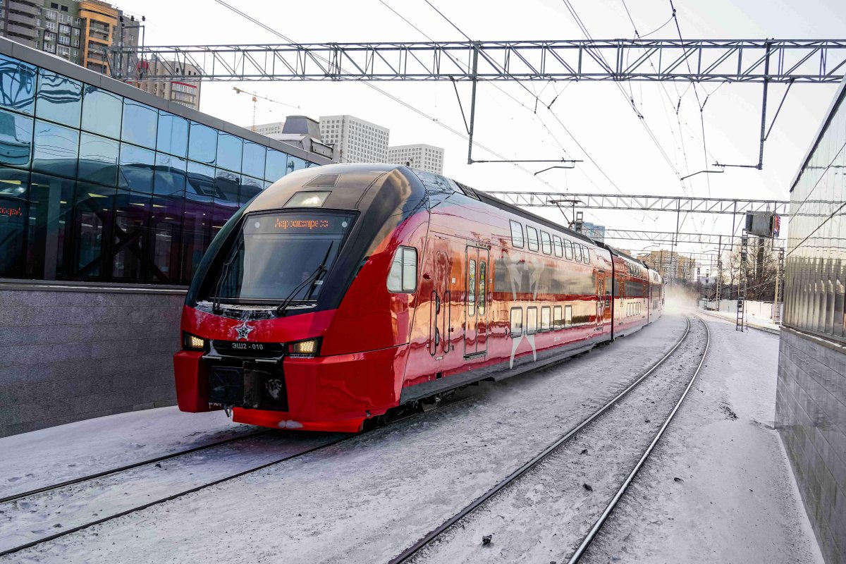 Поезд в движении