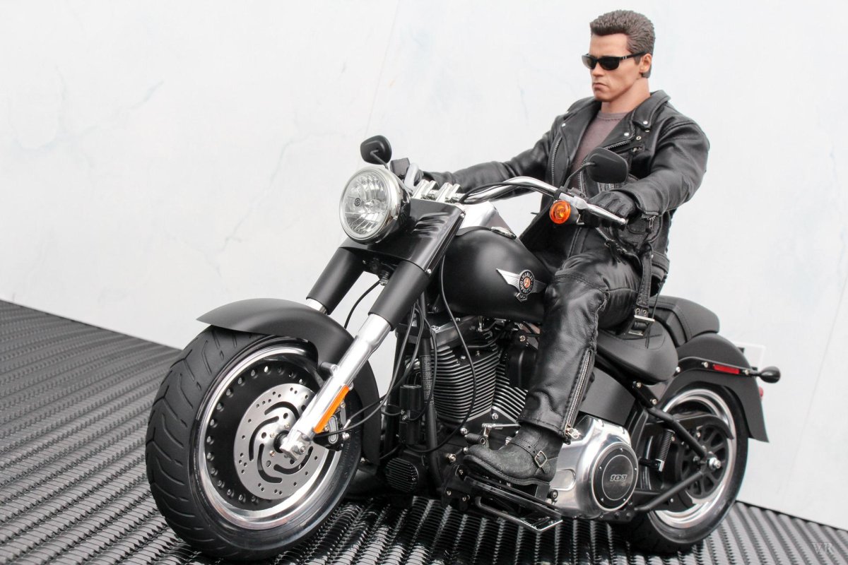 Мотоцикл Harley Davidson fat boy 2