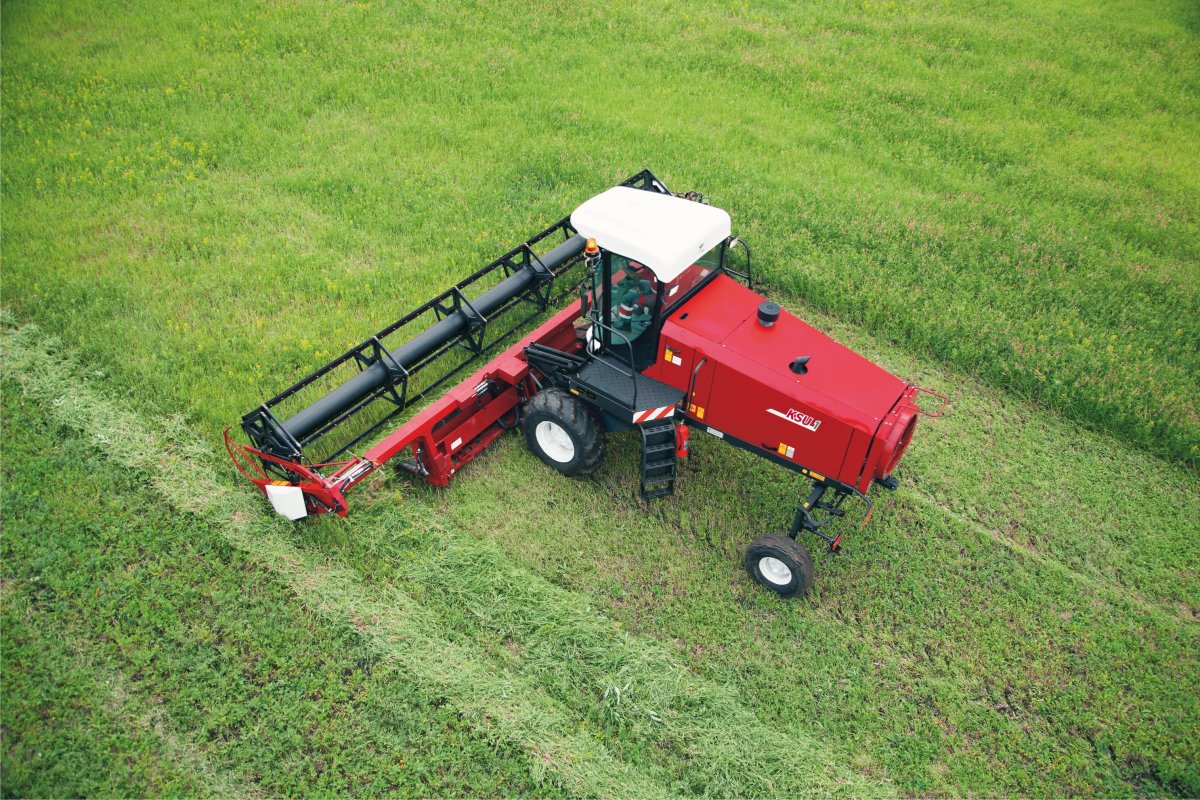 Самоходная косилка Ростсельмаш КСУ-2