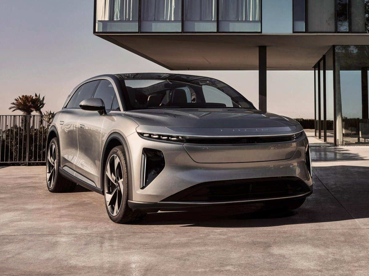 Люсид кроссовер