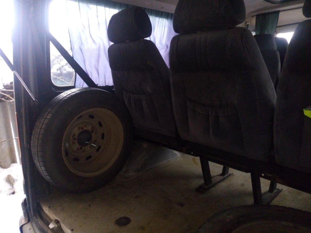 Кронштейн запаски Баргузин