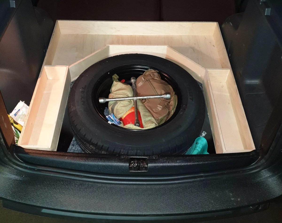 Органайзер в багажник Рено Дастер