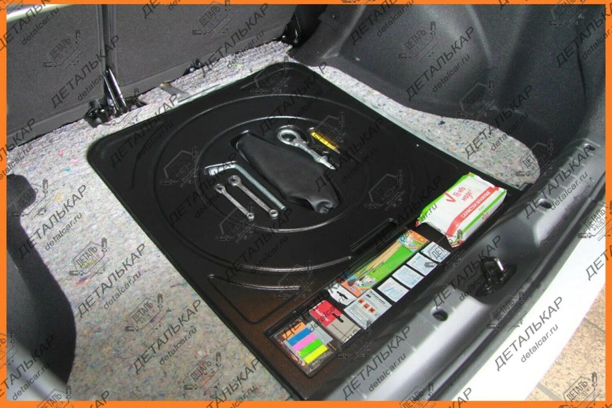 Органайзер запасного колеса Лада Веста