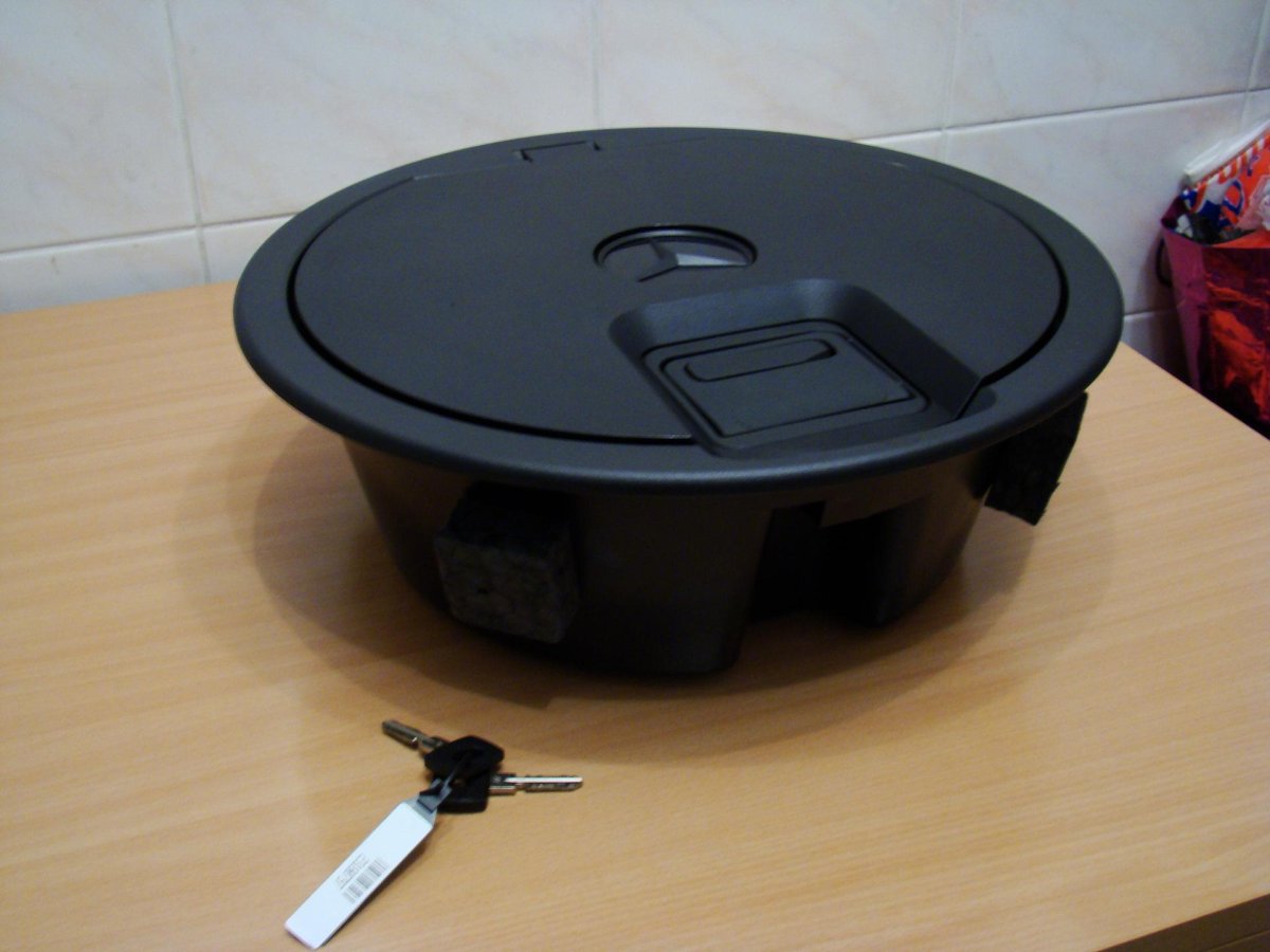 Органайзер запасного колеса Лада Веста