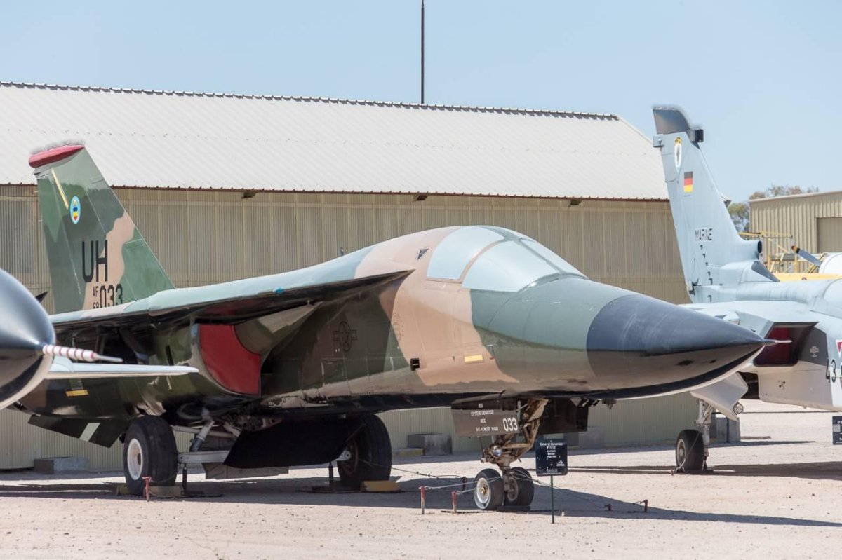 General Dynamics f-111