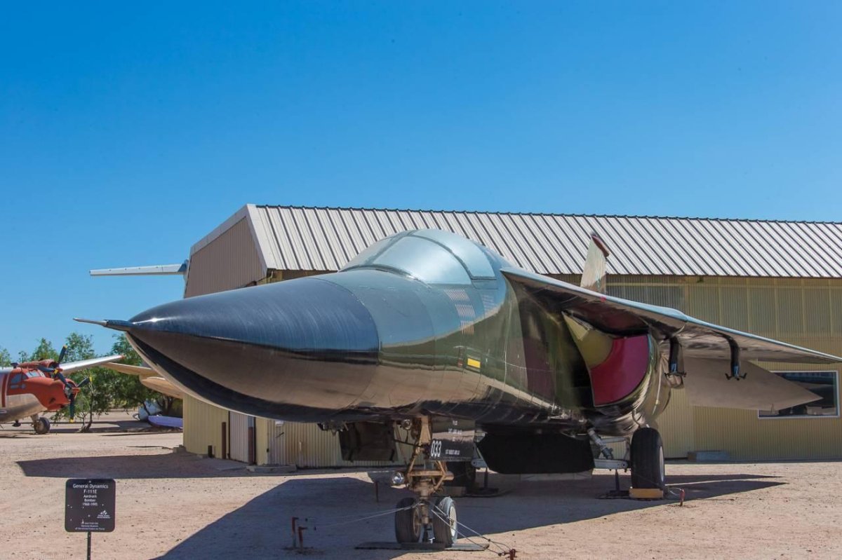 General Dynamics f-111