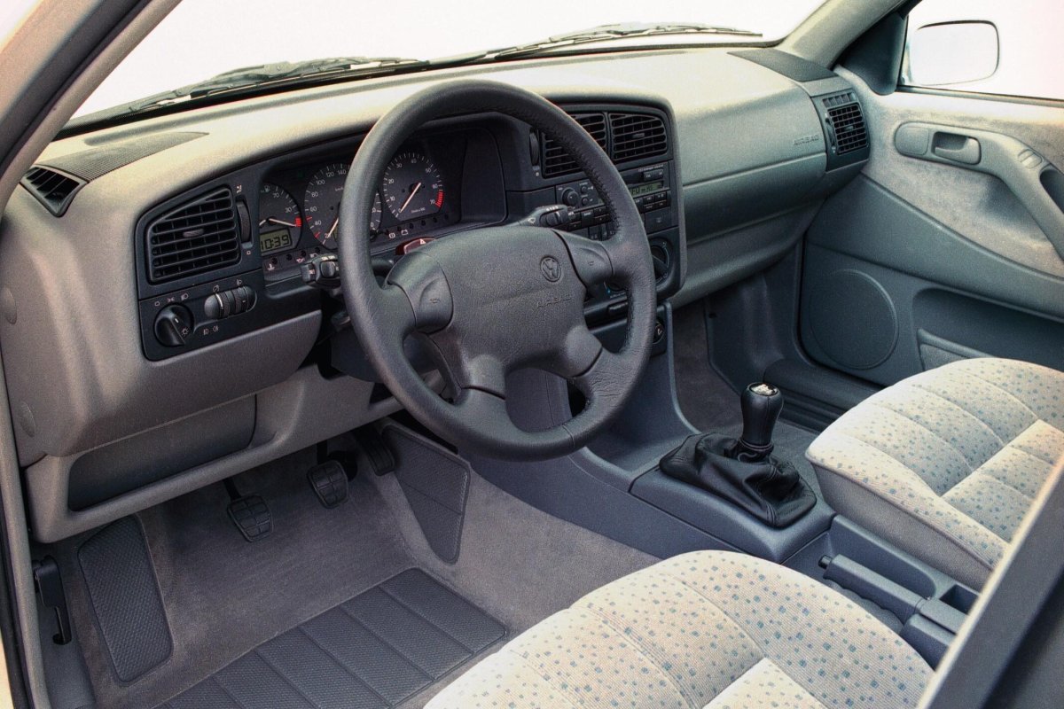VW Passat b4 Interior