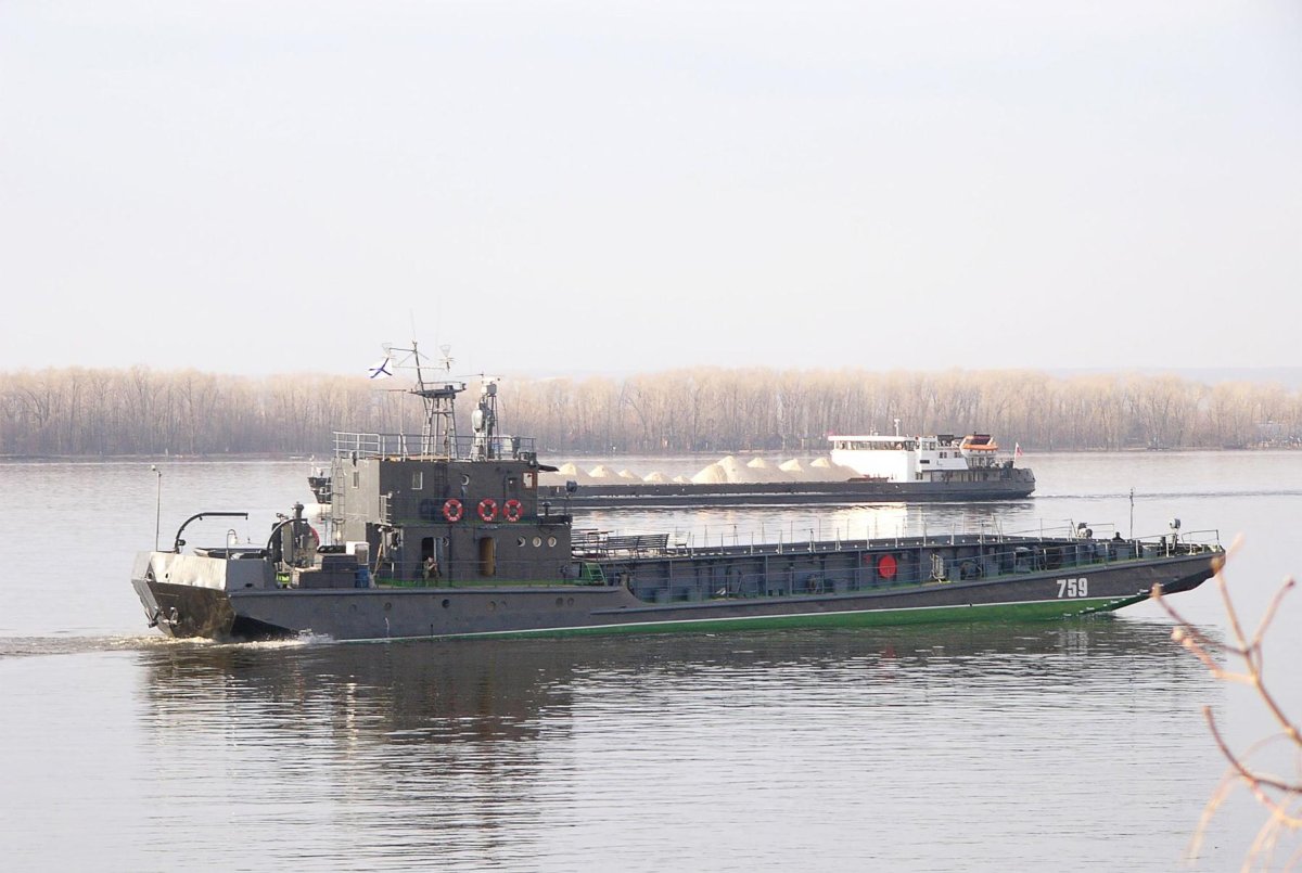 Малый десантный корабль МДК 106