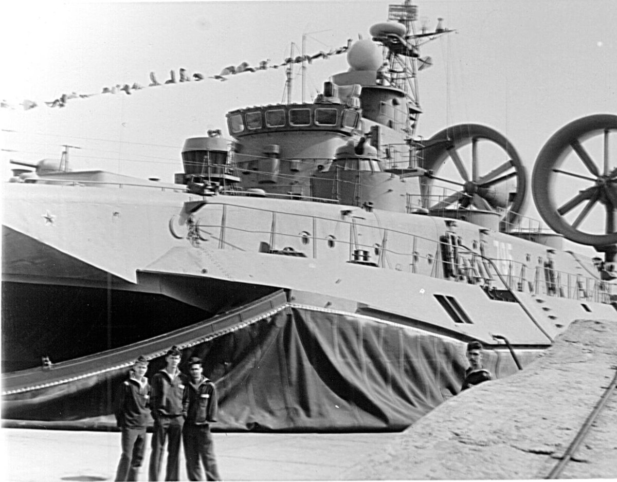 Десантный корабль Джейран