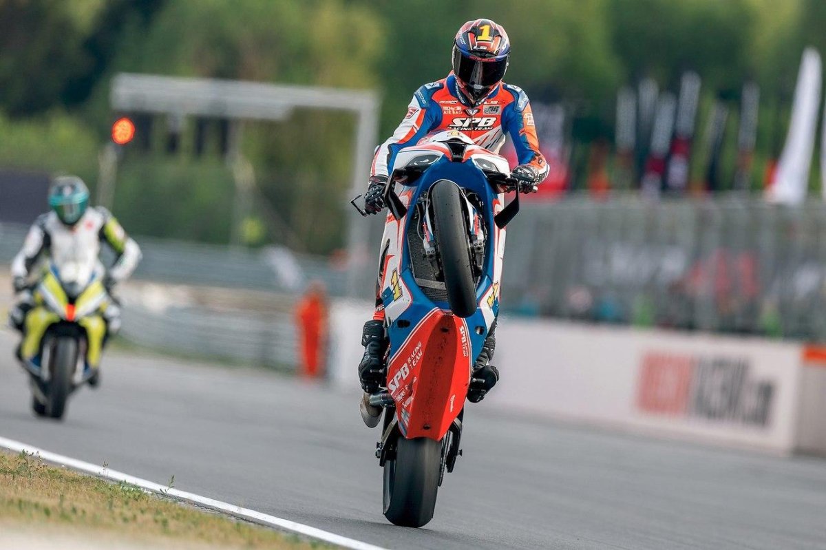 Шоссейно кольцевые мотогонки