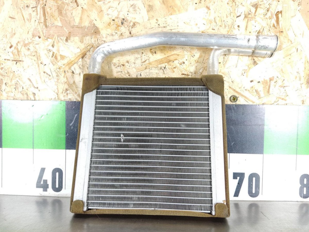 21900810106000 Радиатор отопителя